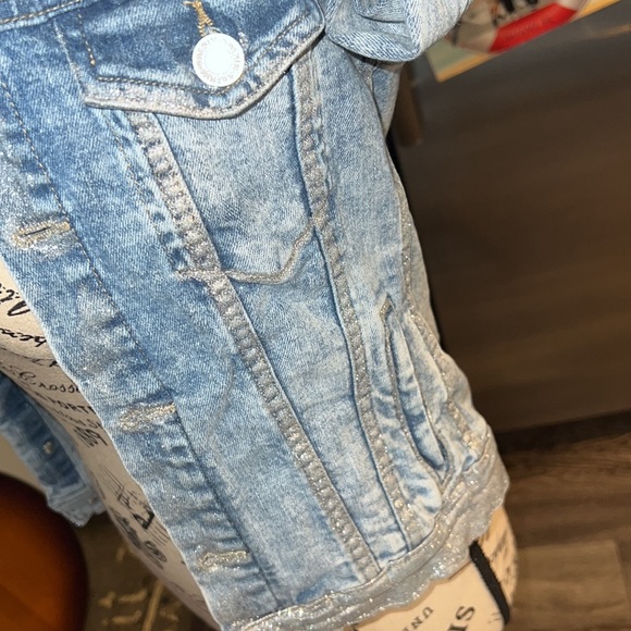 Custom Love & Lips custom glitter jean jacket - Picture 10 of 15